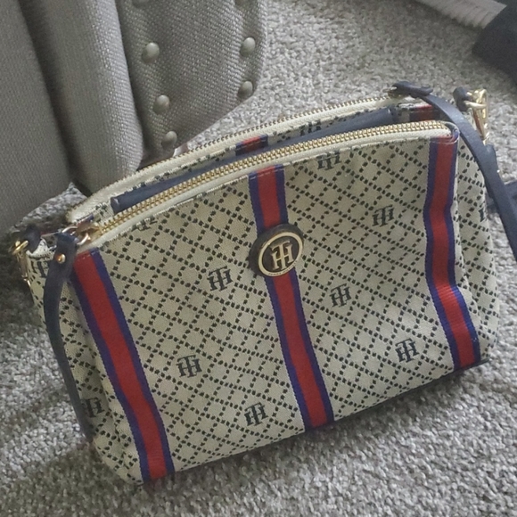 Purse - Picture 1 of 2